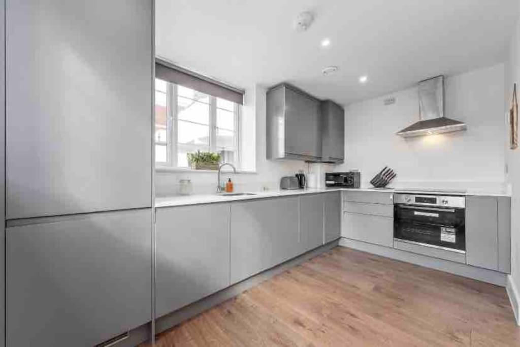 Апартаменти Cozy Flat Near London Eye/ Victoria / Vauxhall Екстер'єр фото