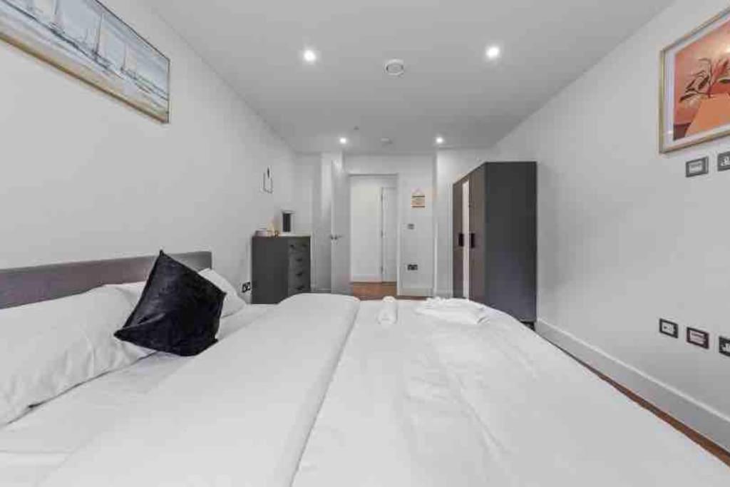 Апартаменти Cozy Flat Near London Eye/ Victoria / Vauxhall Екстер'єр фото