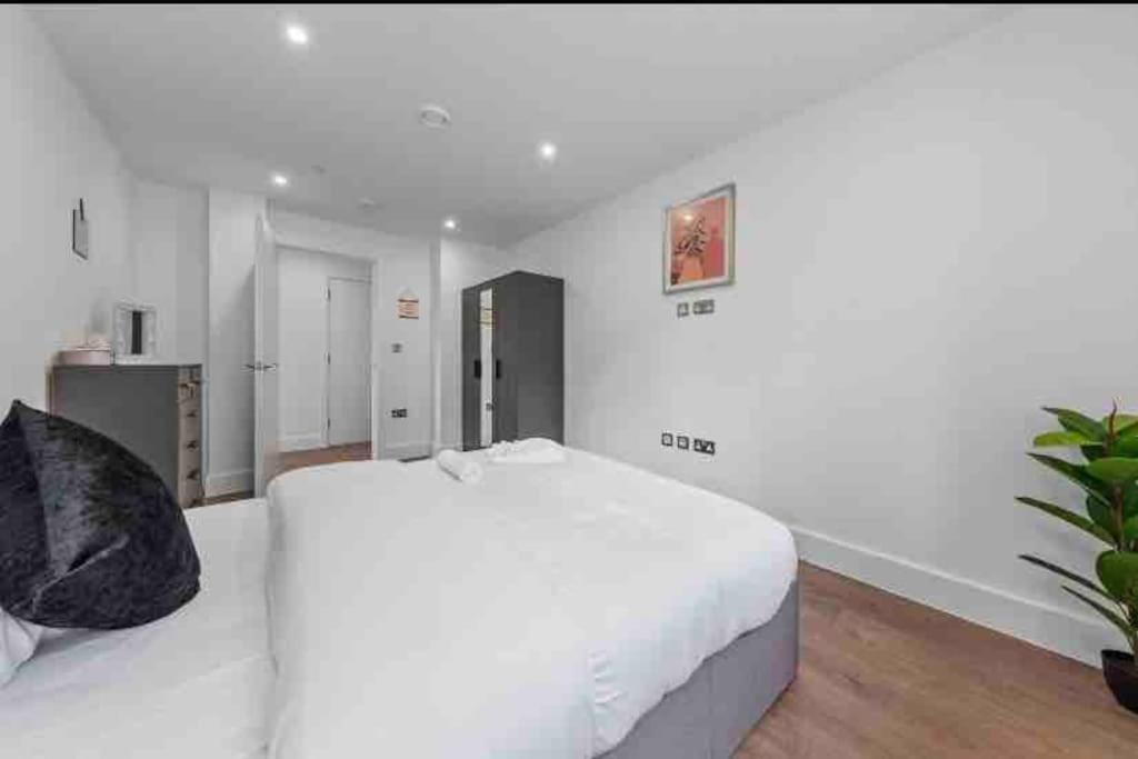 Апартаменти Cozy Flat Near London Eye/ Victoria / Vauxhall Екстер'єр фото