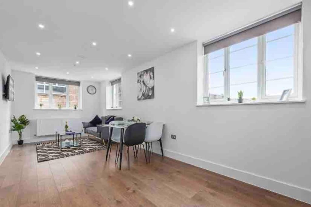 Апартаменти Cozy Flat Near London Eye/ Victoria / Vauxhall Екстер'єр фото